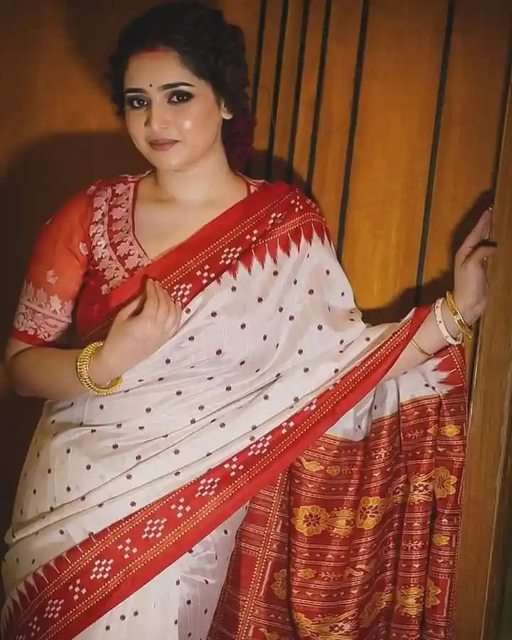 উন্নত মানের হাফ সিল্ক শাড়ি