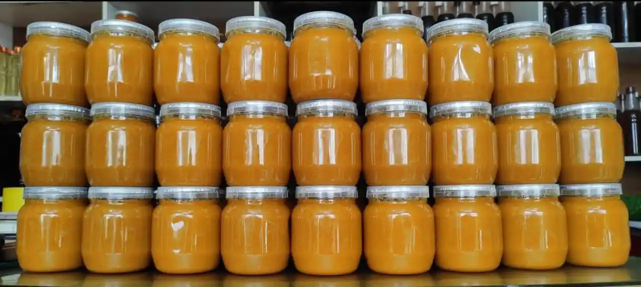 খাঁটি দানাদার গরুর দুধের ঘি – 500gm | Pure Desi Cow Ghee