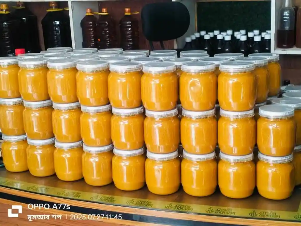 খাঁটি দানাদার গরুর দুধের ঘি – 500gm | Pure Desi Cow Ghee