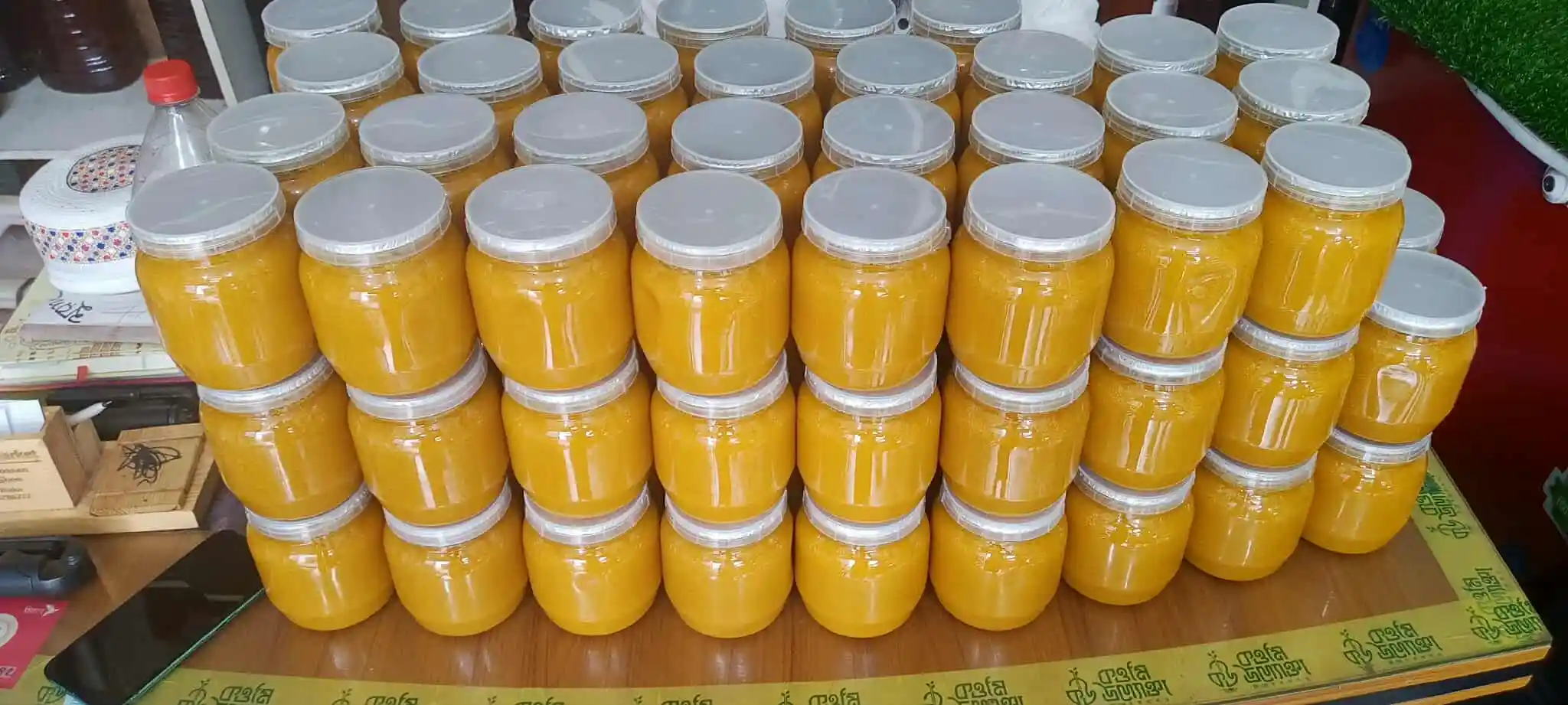 খাঁটি দানাদার গরুর দুধের ঘি – 500gm | Pure Desi Cow Ghee