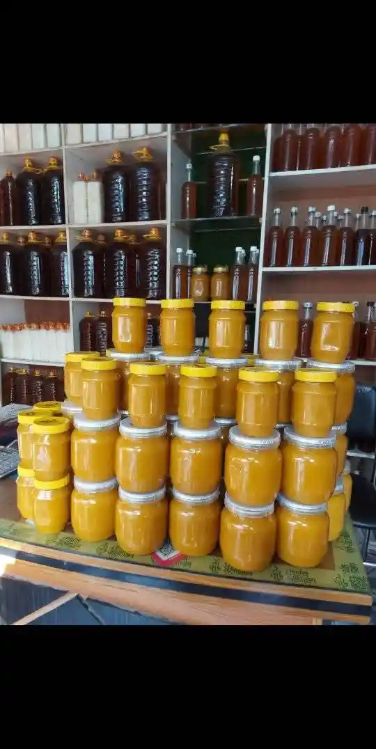 খাঁটি দানাদার গরুর দুধের ঘি – 500gm | Pure Desi Cow Ghee