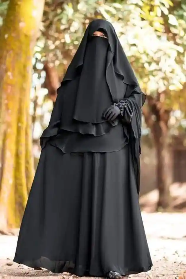 সুন্নাতি বোরকা